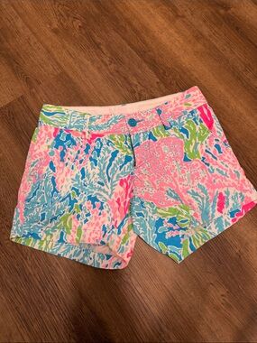 Lilly Pulitzer Pink Blue Green Coral Print Callahan Women’s Shorts